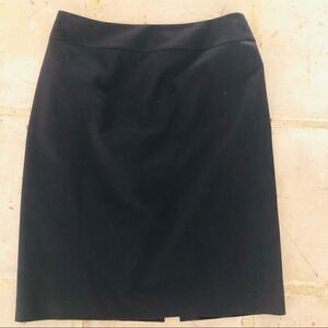 Black pencil skirt 